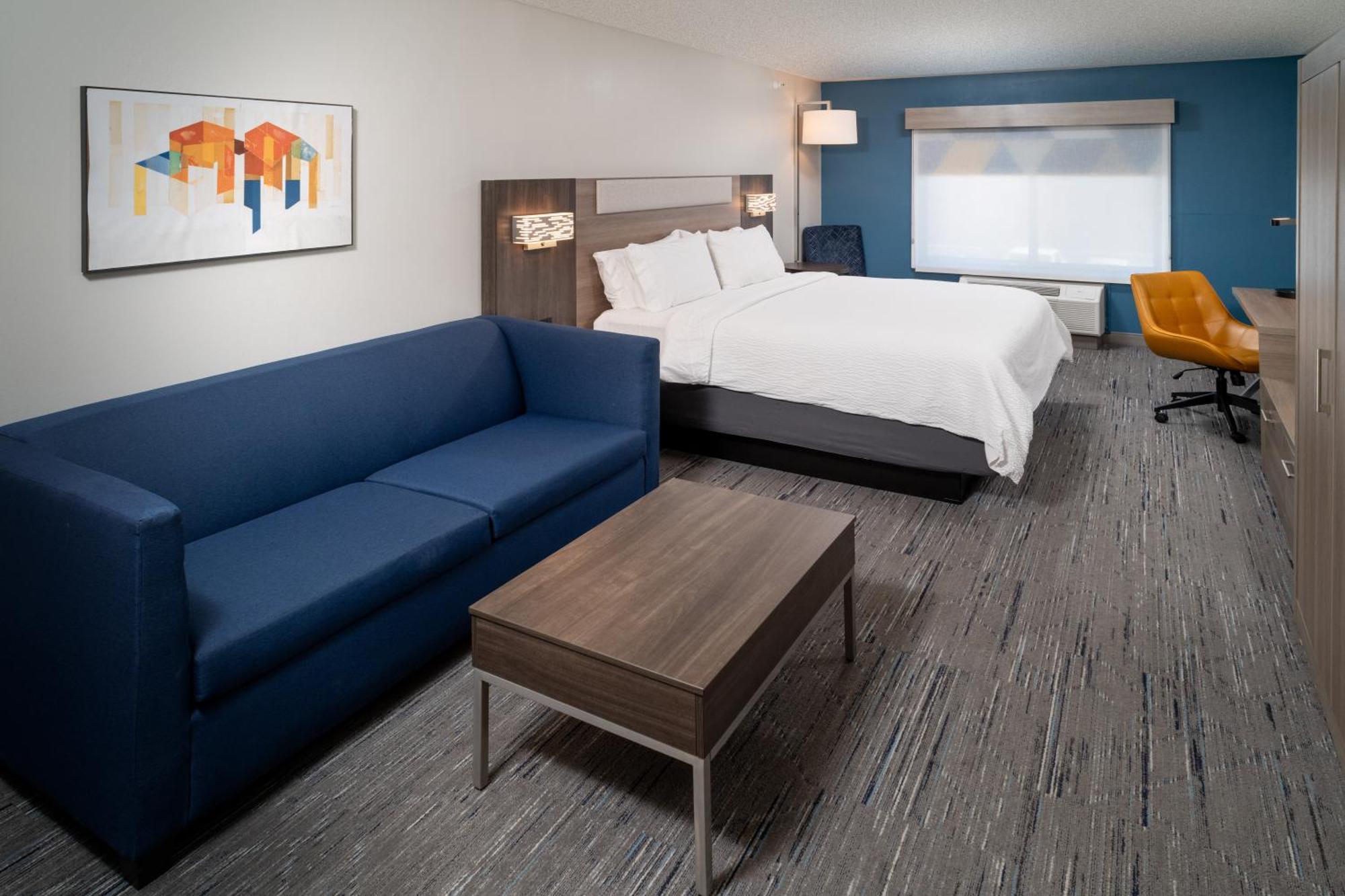 Holiday Inn Express & Suites Fairmont By Ihg מראה חיצוני תמונה